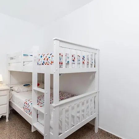 2 Dormitorios, Wifi, Piscinas, Playa A 250 Metros Benalmádena
