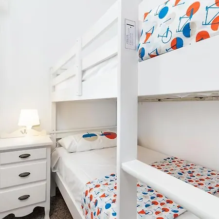 2 Dormitorios, Wifi, Piscinas, Playa A 250 Metros Benalmádena